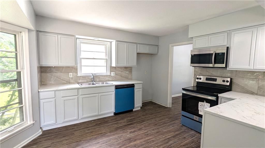 8919 Stark Avenue — photo 25