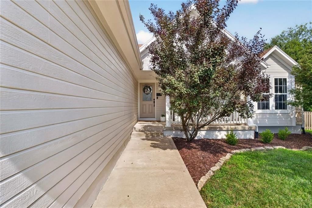 3905 SW EVERGREEN Lane — photo 6