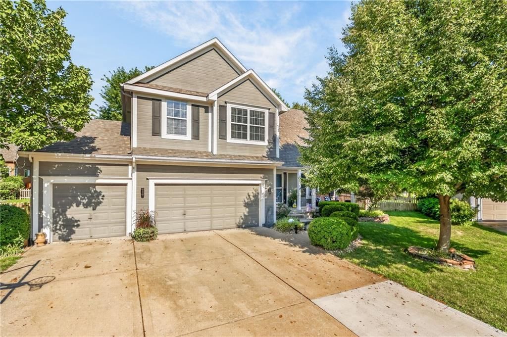 2501 SW Blazing Star Place — photo 1
