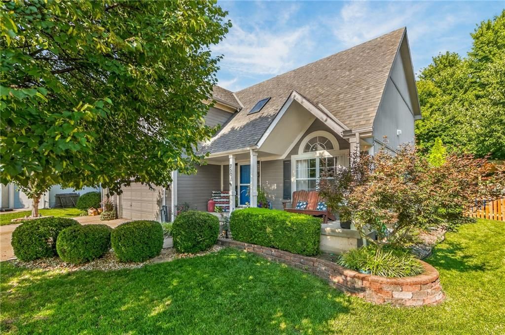 2501 SW Blazing Star Place — photo 5