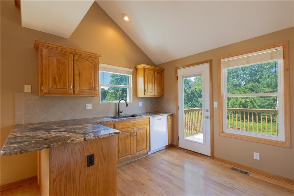722 Garnes Street — photo 9