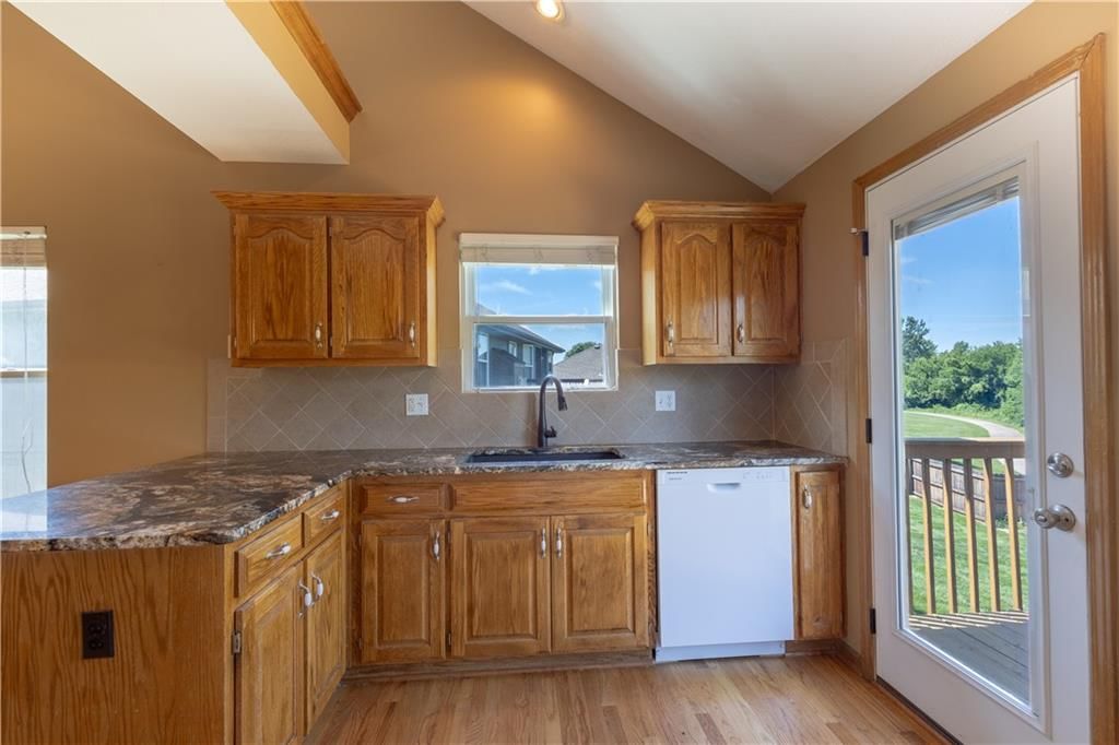 722 Garnes Street — photo 10