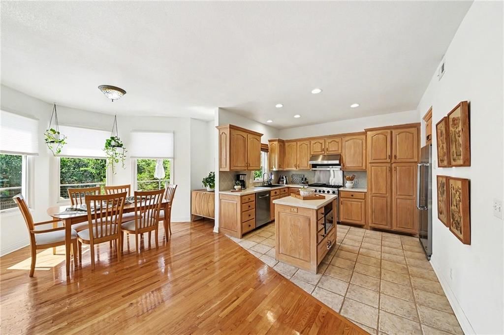 4002 Independence Boulevard — photo 10