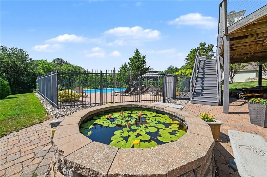 4002 Independence Boulevard — photo 46