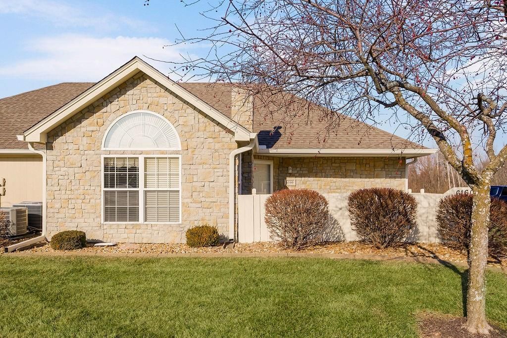6160 NE Kensington Drive — photo 3