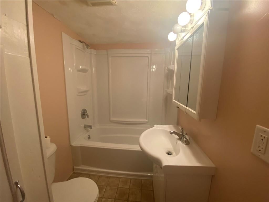 15 E 6th Street — photo 15