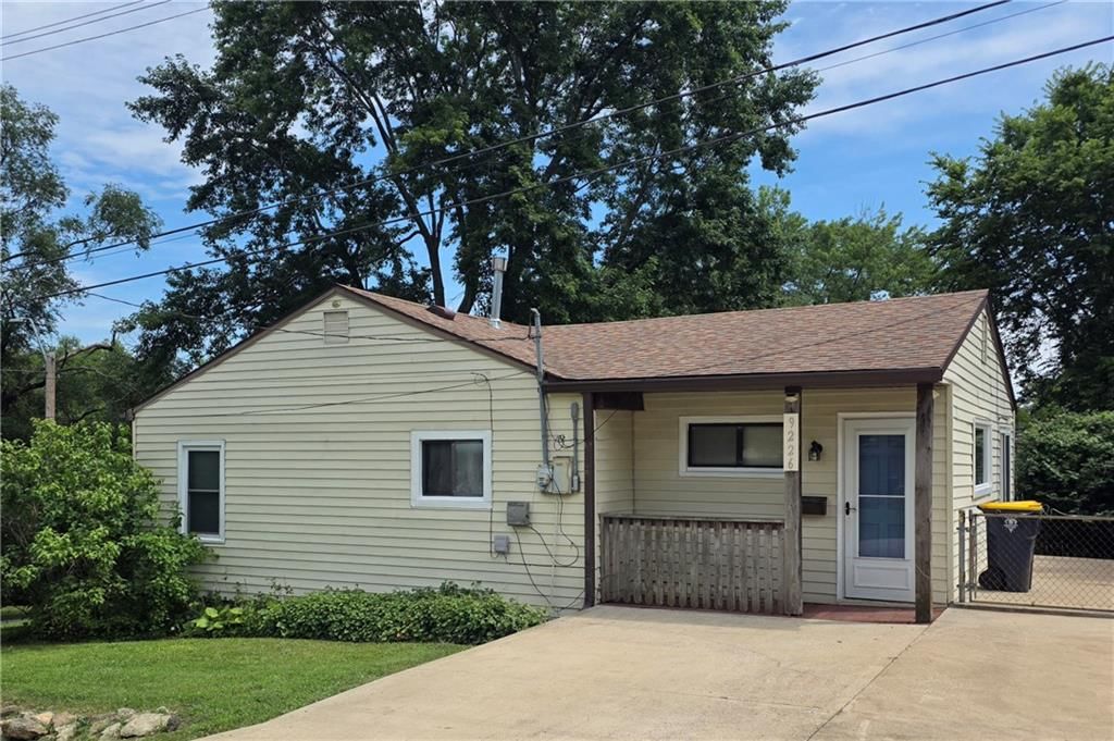 9226 Walnut Street — photo 1