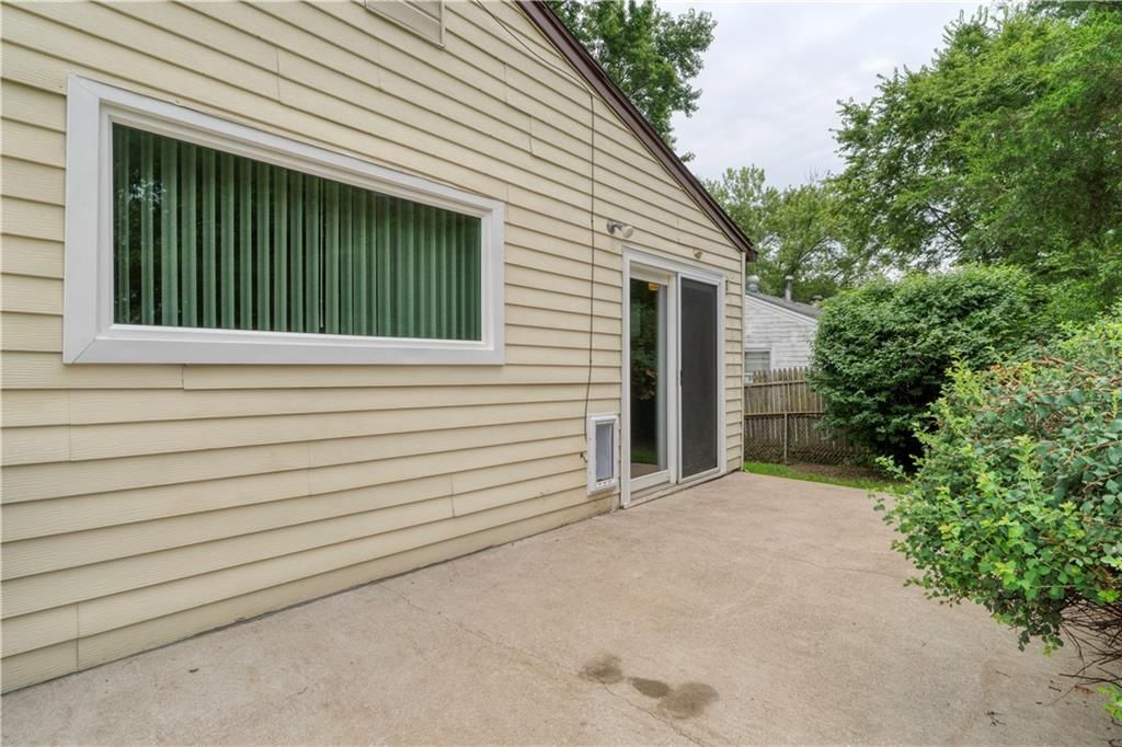 9226 Walnut Street — photo 15