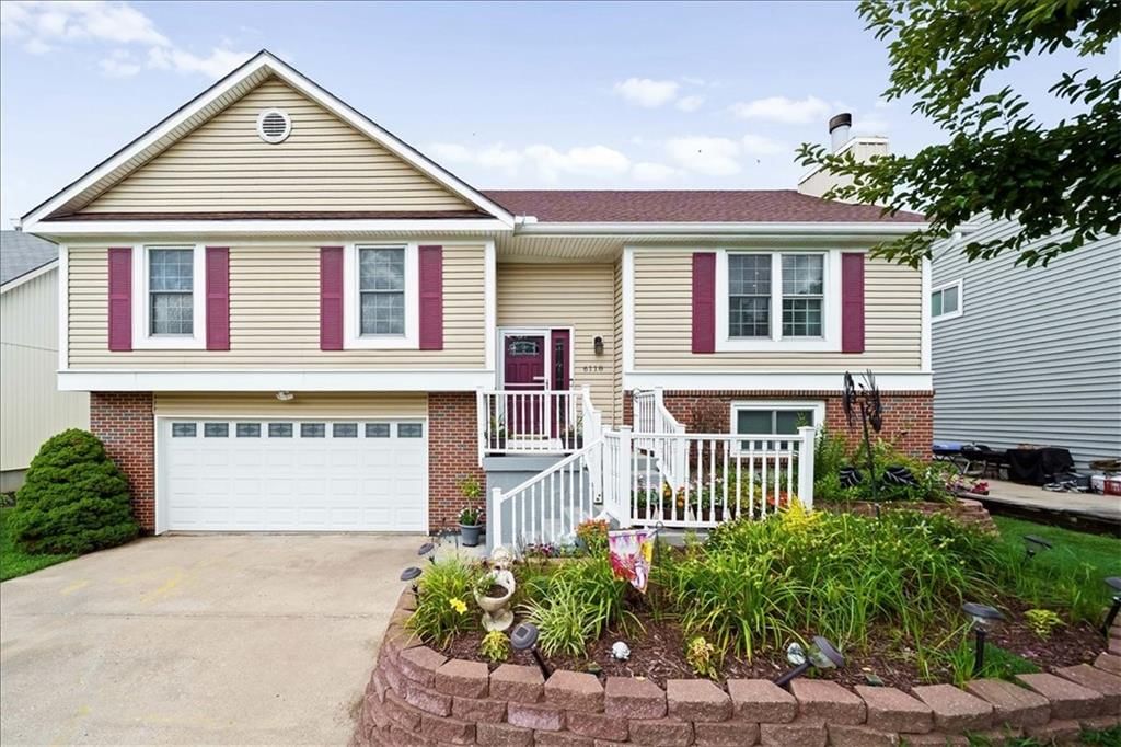 6118 Parkhill Street, Shawnee, KS
