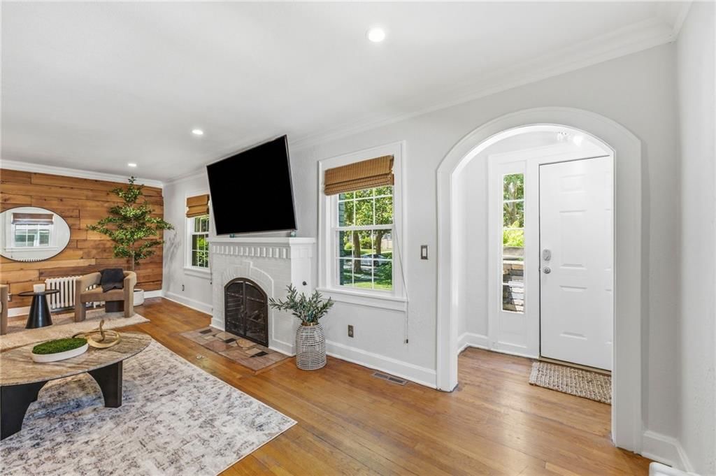 7135 Jefferson Street — photo 4