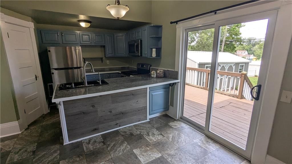 416 Miami Street — photo 32