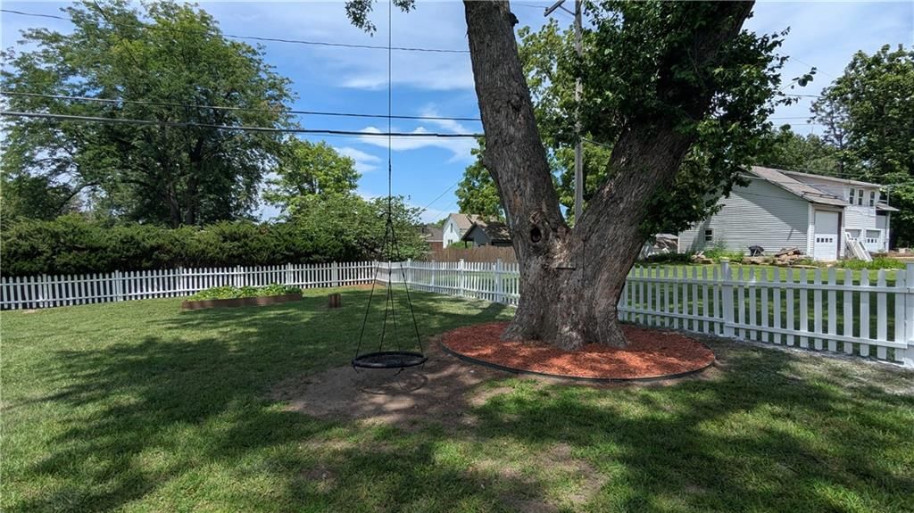 416 Miami Street — photo 59