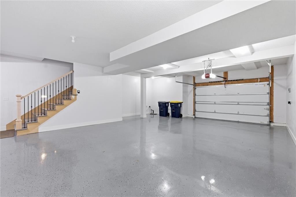 733 W 44th Terrace — photo 34