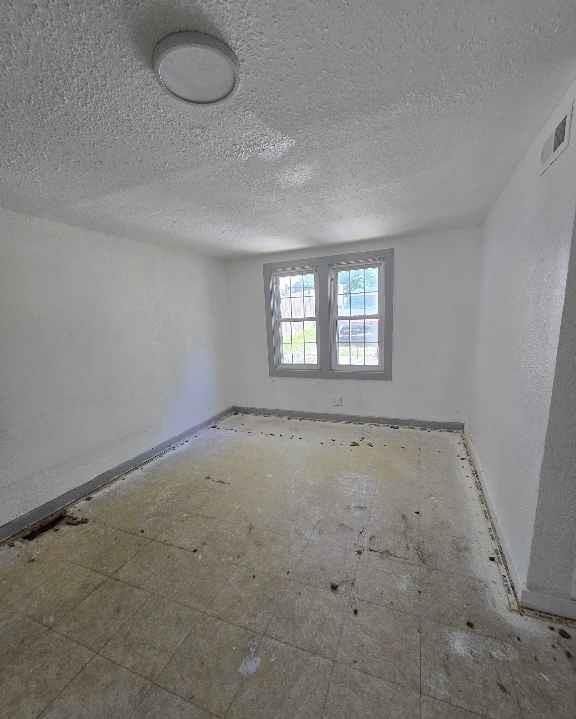 2720 N 75th Terrace — photo 2