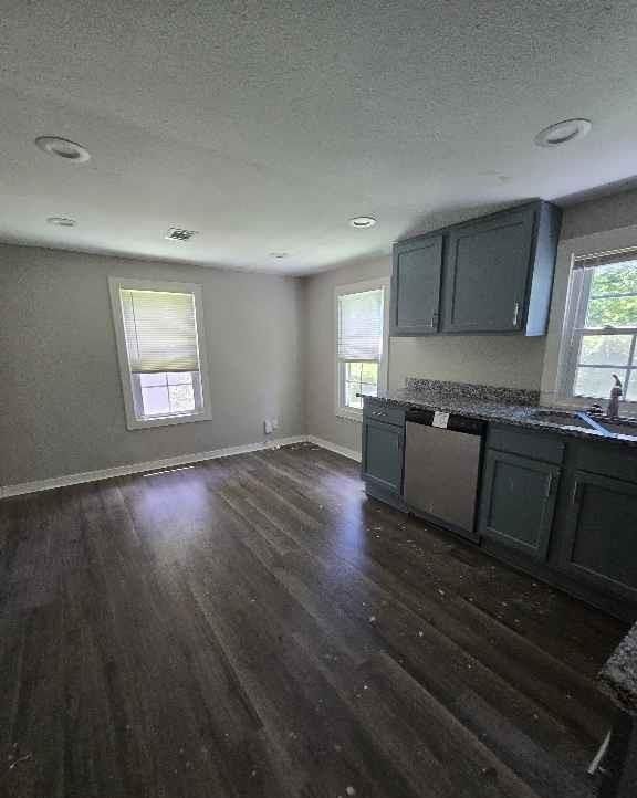 2720 N 75th Terrace — photo 4