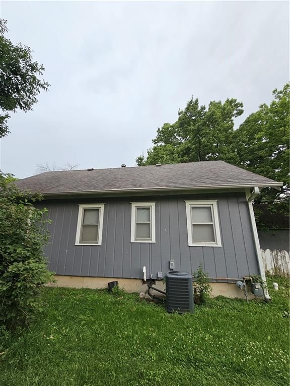 208 Iowa Street — photo 11