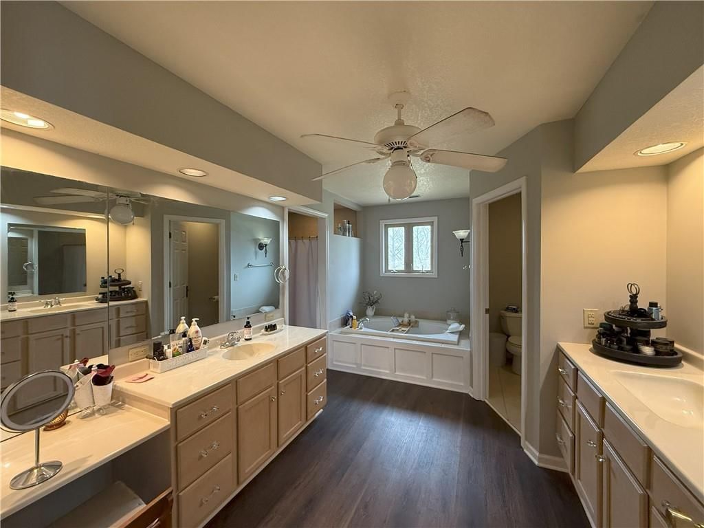 2216 Country Club Drive — photo 10