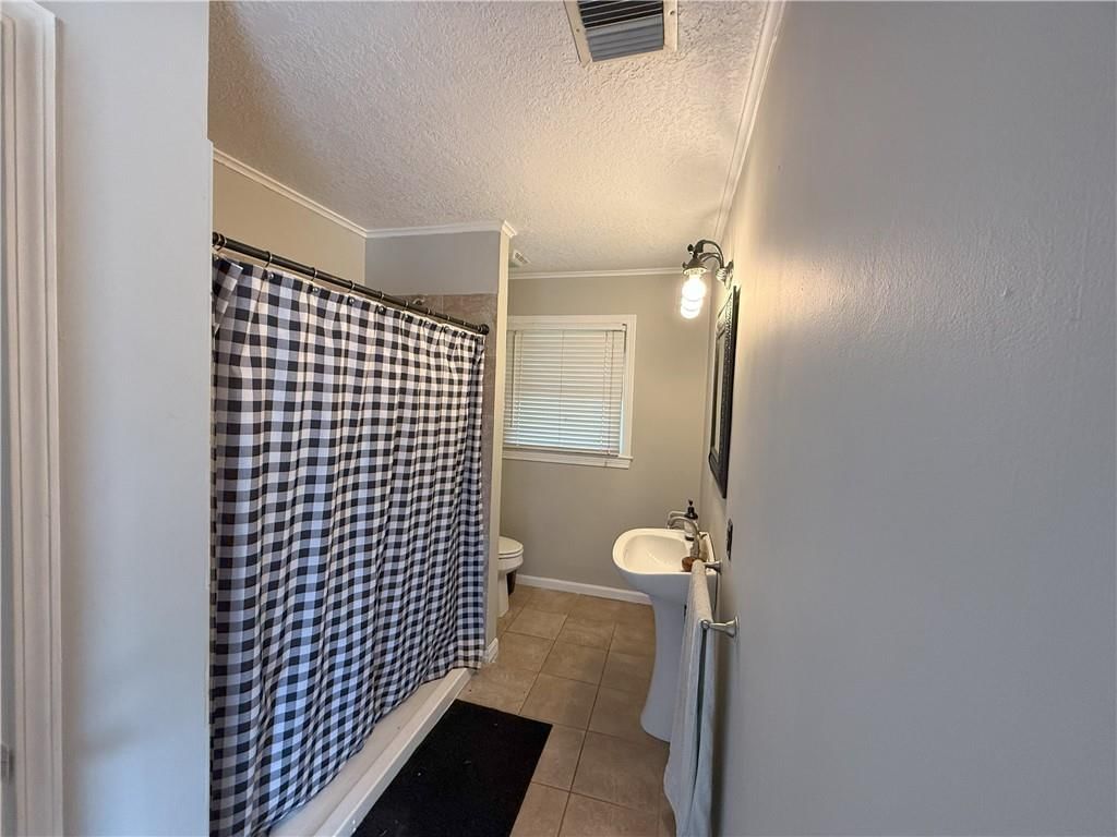 2216 Country Club Drive — photo 19