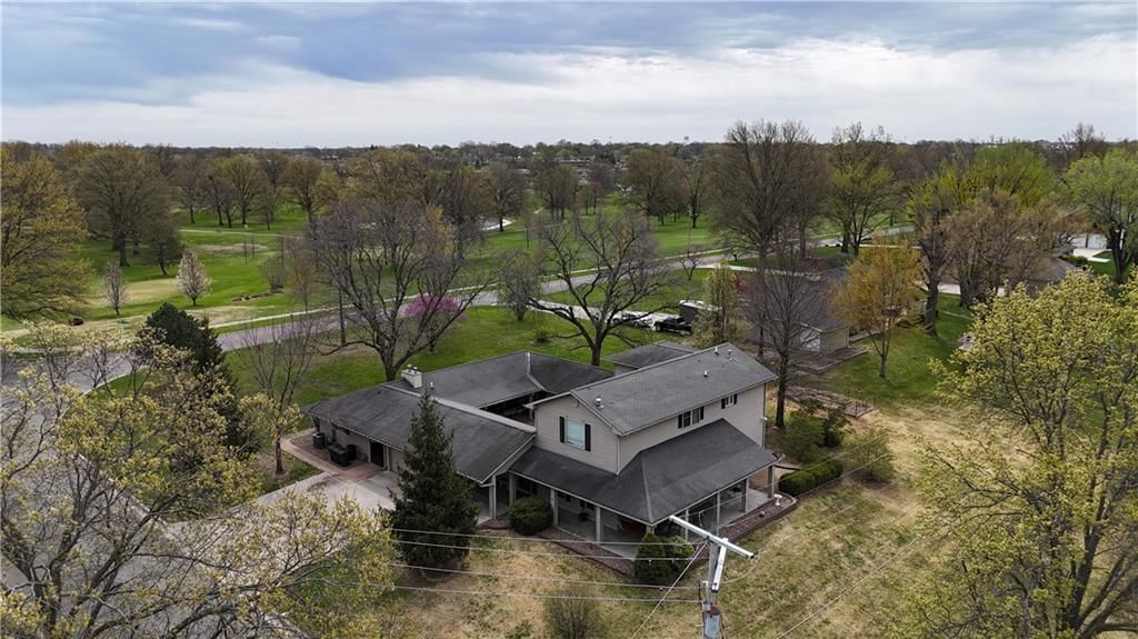 2216 Country Club Drive — photo 24