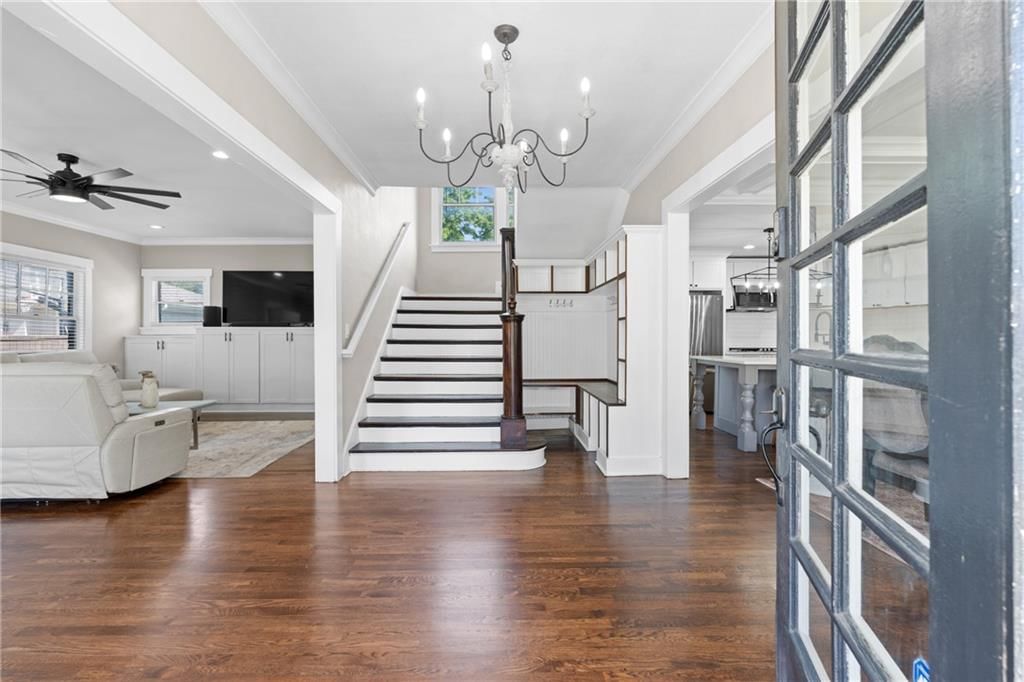 804 W 33rd Street — photo 2