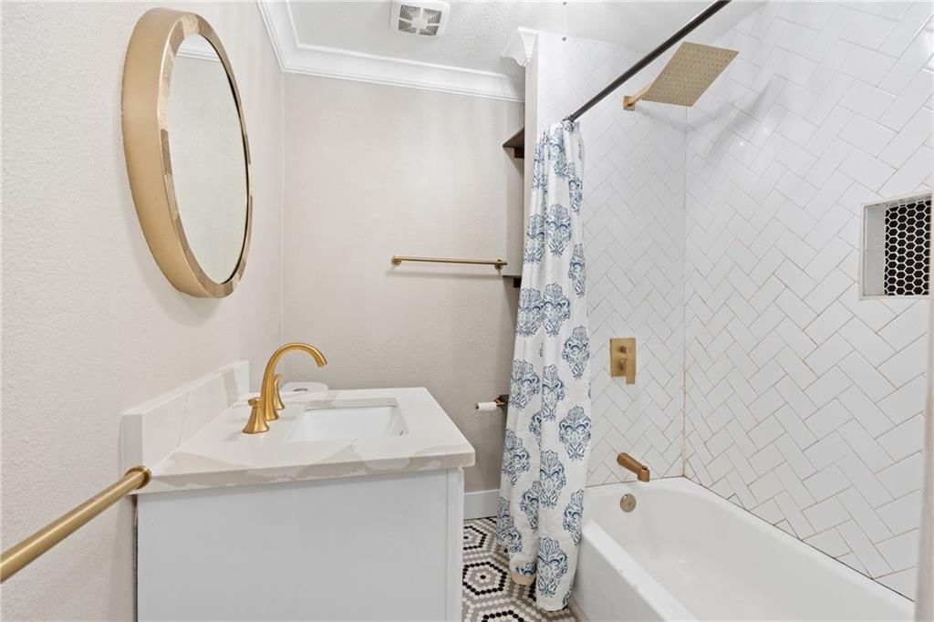804 W 33rd Street — photo 23