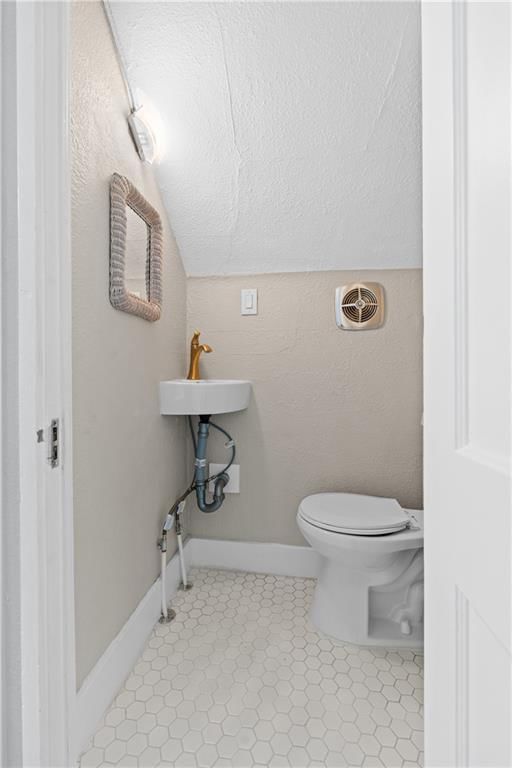 804 W 33rd Street — photo 27