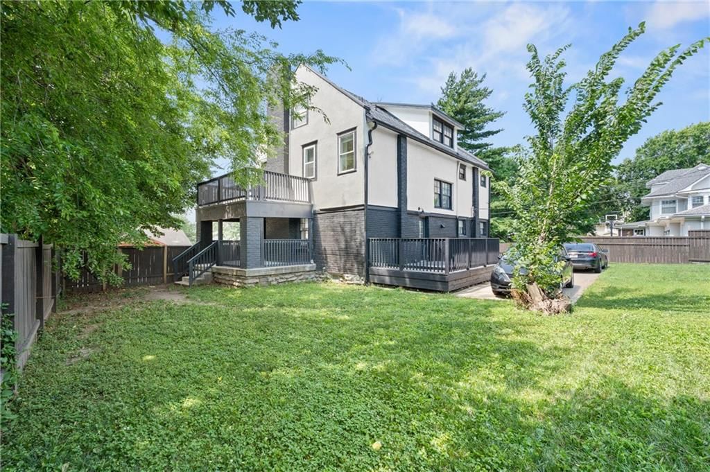 804 W 33rd Street — photo 31