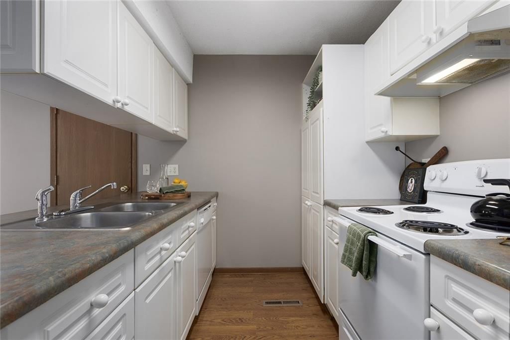 2902 NW Mill Place — photo 5