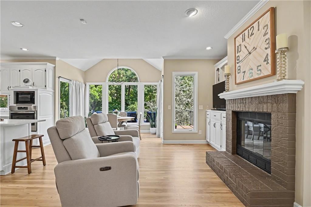 4110 W 110TH Street — photo 21