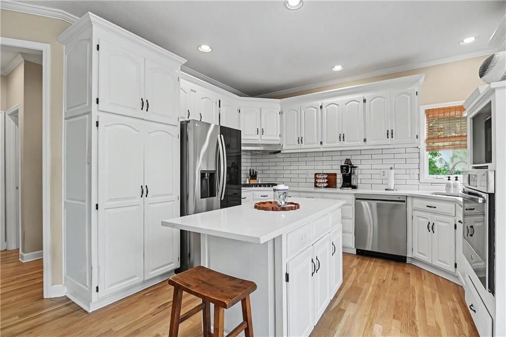 4110 W 110TH Street — photo 26