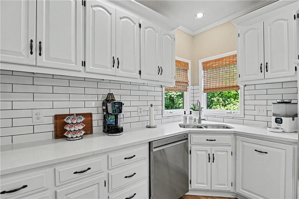 4110 W 110TH Street — photo 28