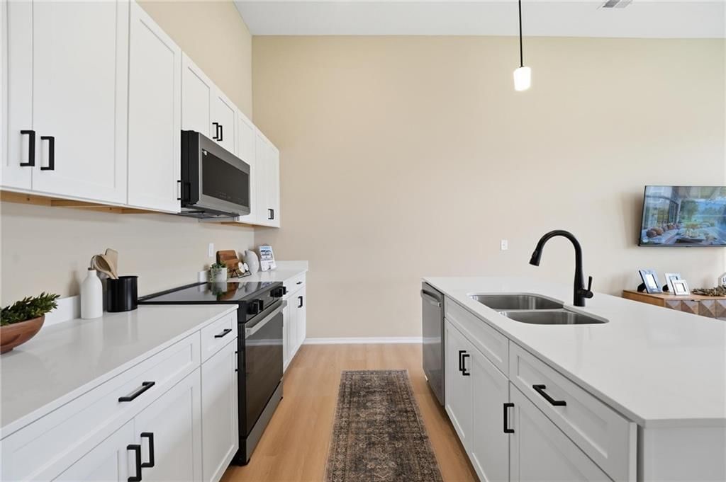 1332 S 4th Street E — photo 15