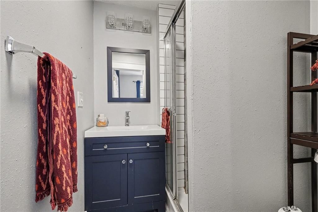 3212 Campbell Street — photo 20