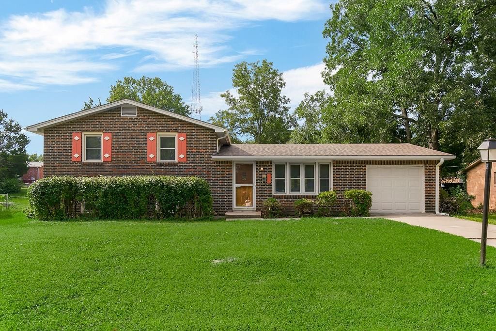 1103 NE 69th Street, Kansas City, MO