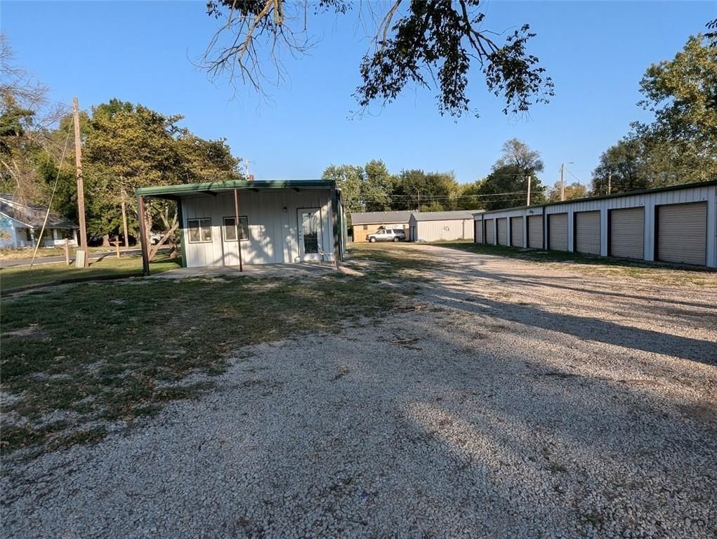 204 W 2 Highway — photo 8