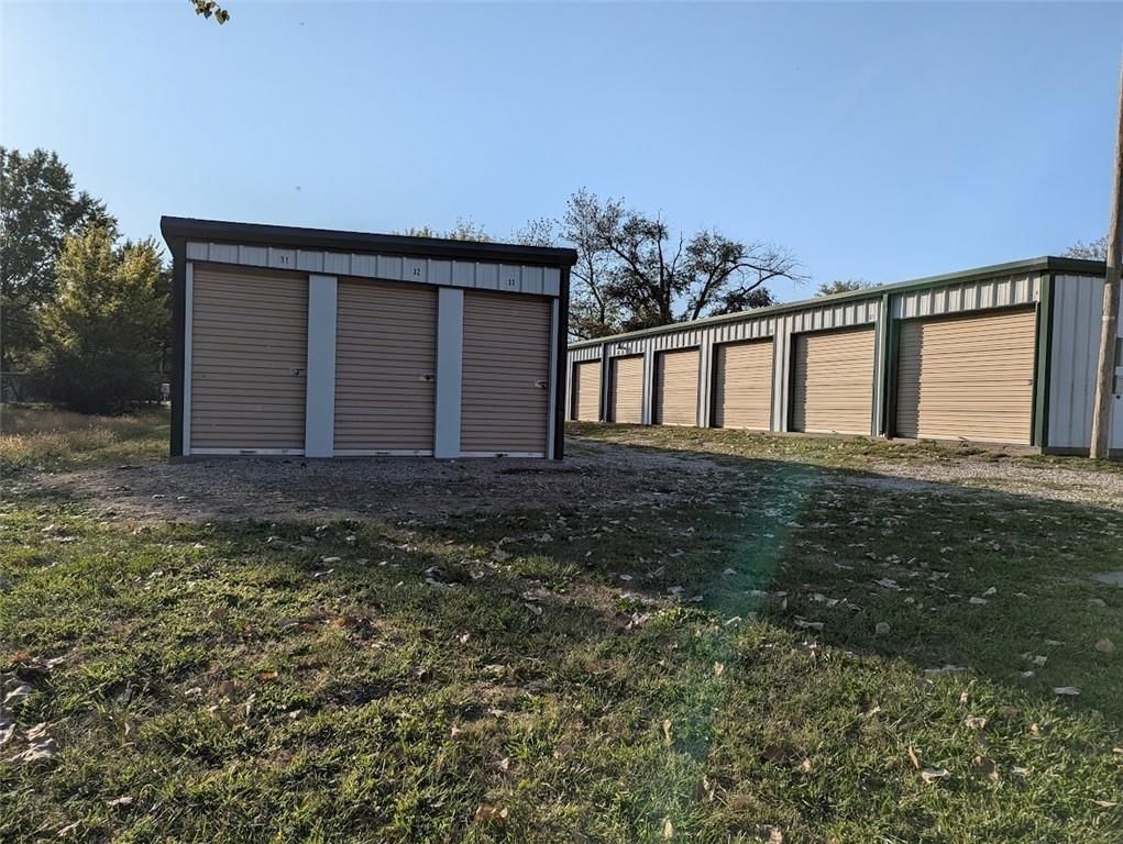 204 W 2 Highway — photo 9