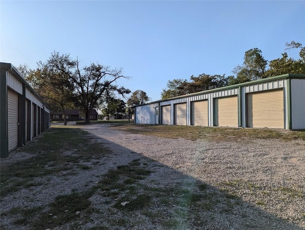 204 W 2 Highway — photo 10