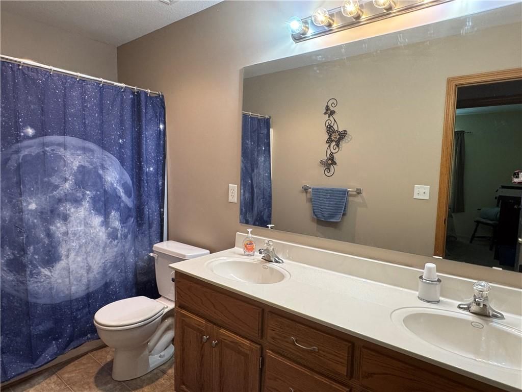 1410 BRIDGET Boulevard — photo 19