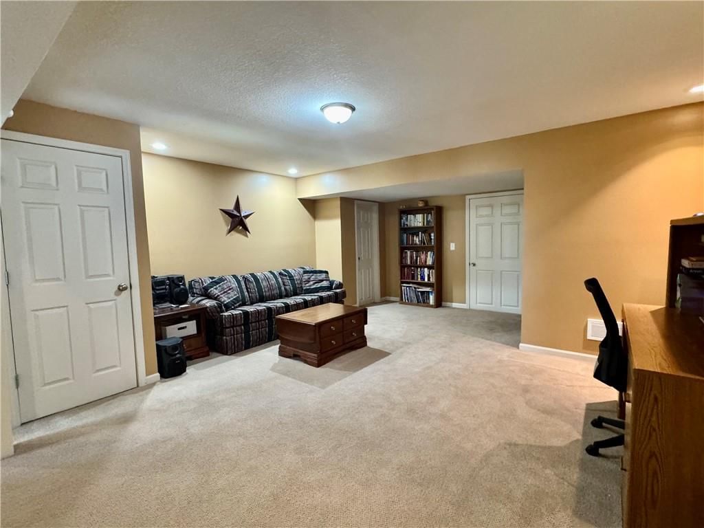 1410 BRIDGET Boulevard — photo 23
