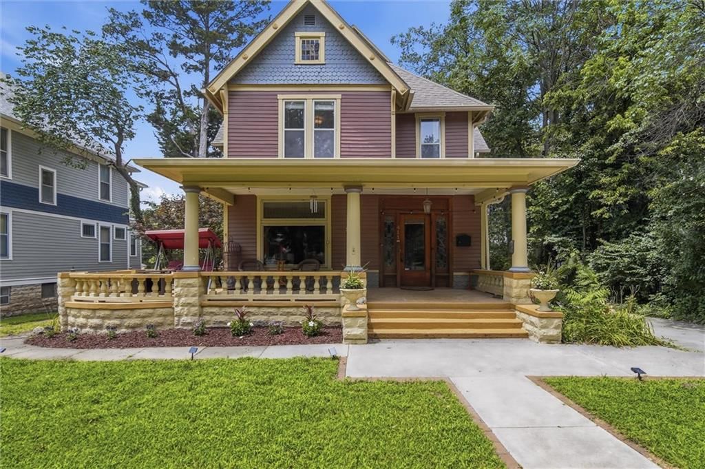 411 SW Woodlawn Avenue, Topeka, KS