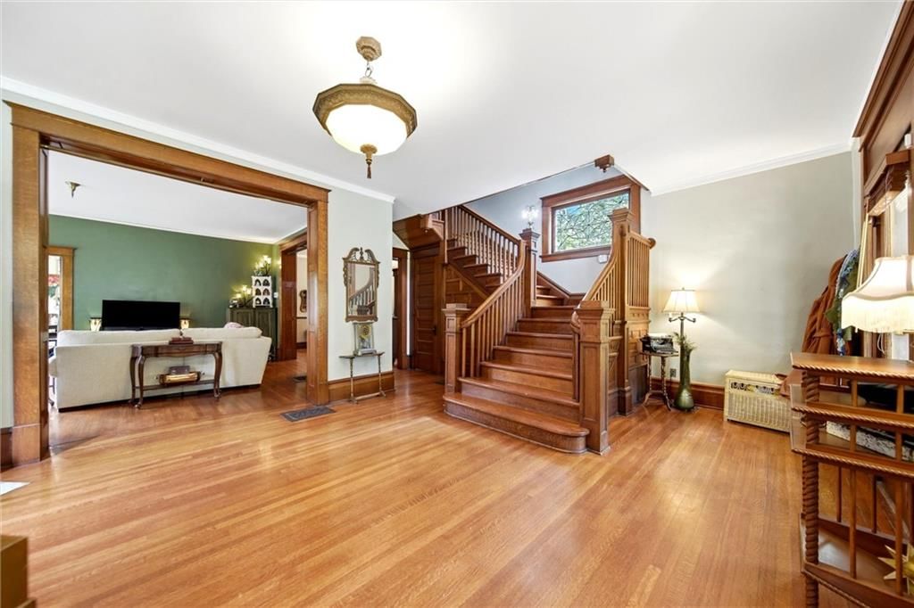 411 SW Woodlawn Avenue — photo 8