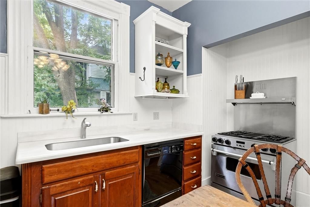 411 SW Woodlawn Avenue — photo 61