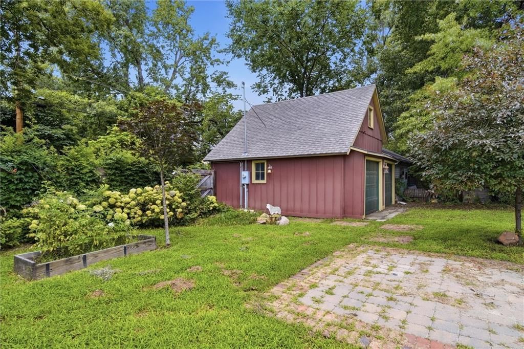 411 SW Woodlawn Avenue — photo 73