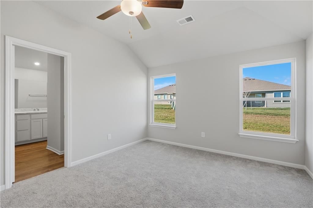 620 W Bluebird Street — photo 11
