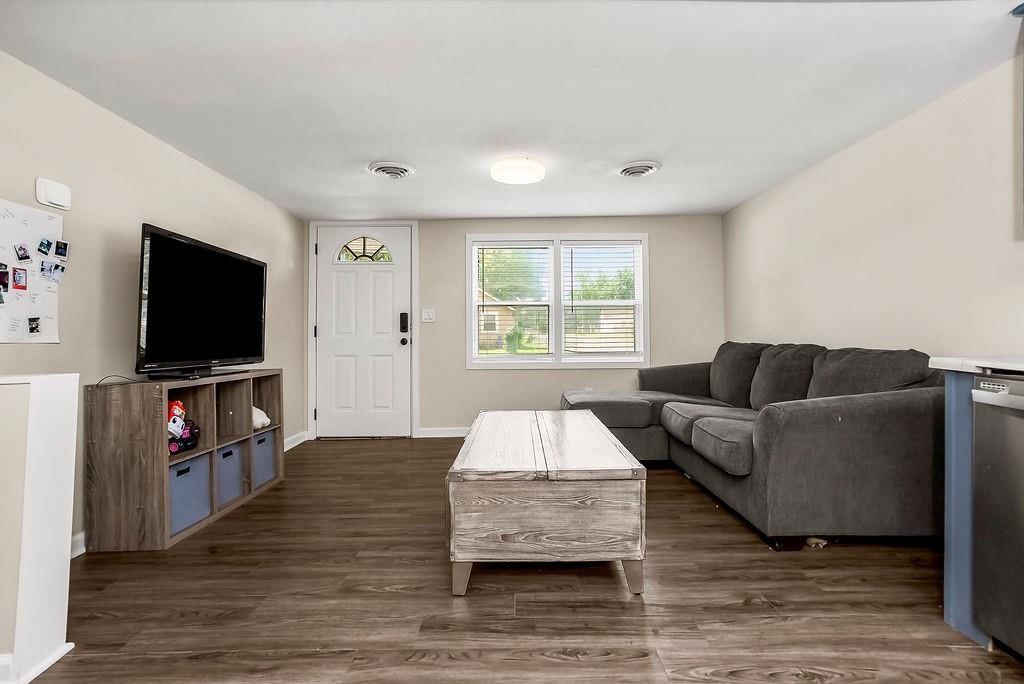 200 E Mccarty Street — photo 5