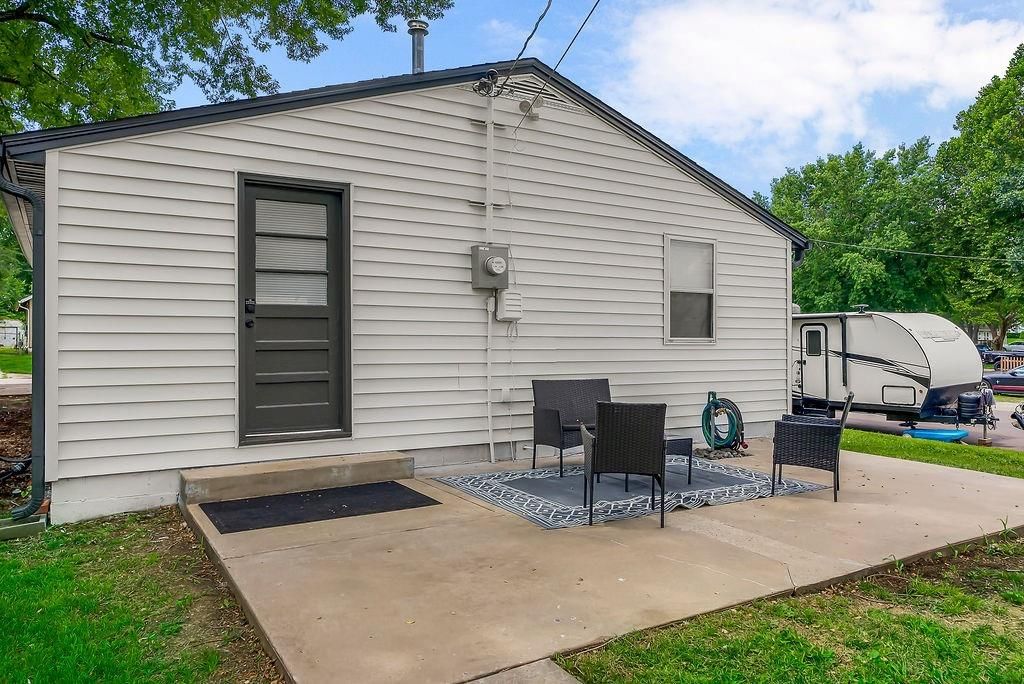 200 E Mccarty Street — photo 17