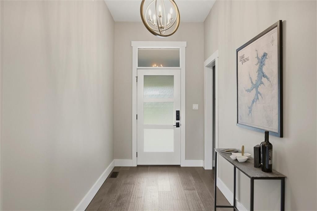 1560 Lake Viking Terrace — photo 3