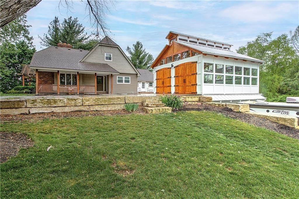 2305 NE Porter Road — photo 1