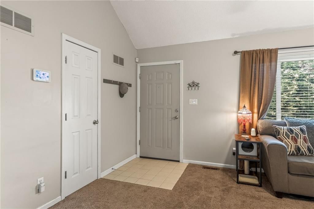 Photo 25 of 33 - 4625 N Bennington Avenue, Kansas City, MO 64117