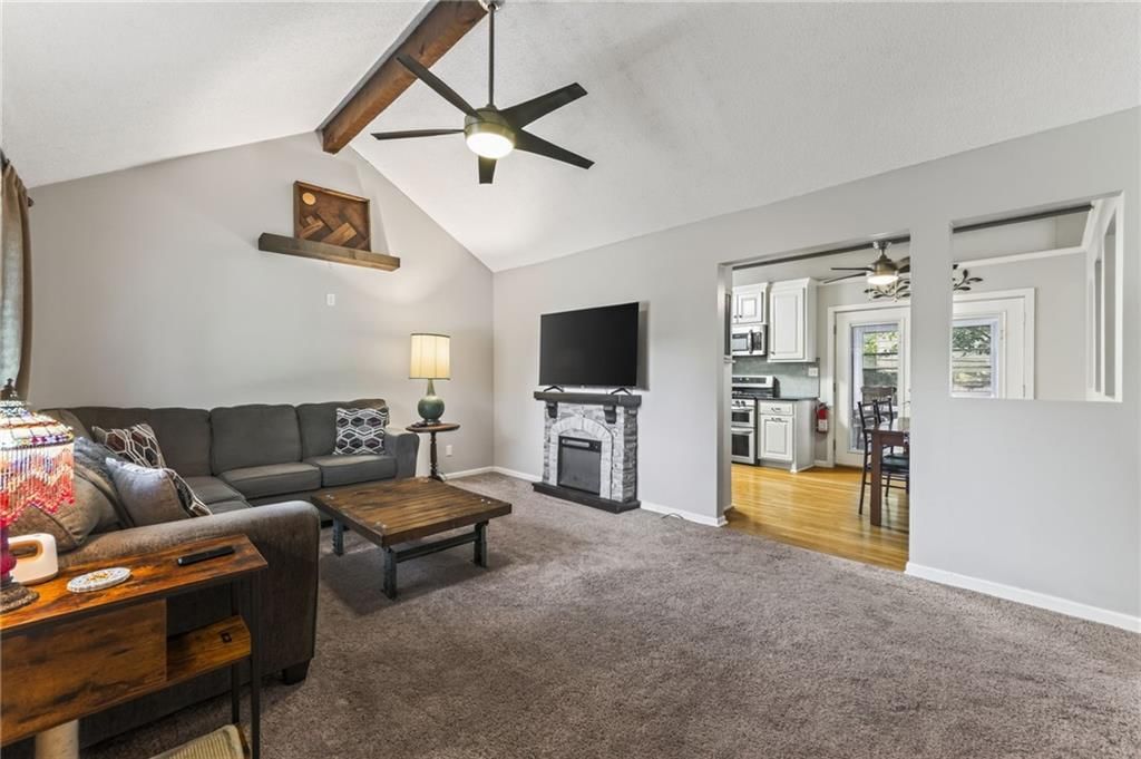 Photo 27 of 33 - 4625 N Bennington Avenue, Kansas City, MO 64117
